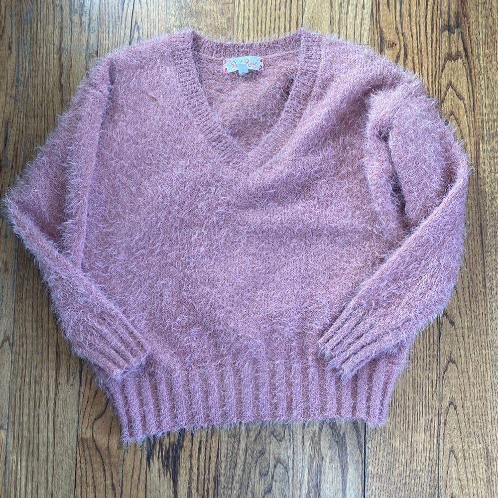 Pink Rose V-Neck Dusty Rose Long Sleeve Fuzzy Sweater Size M